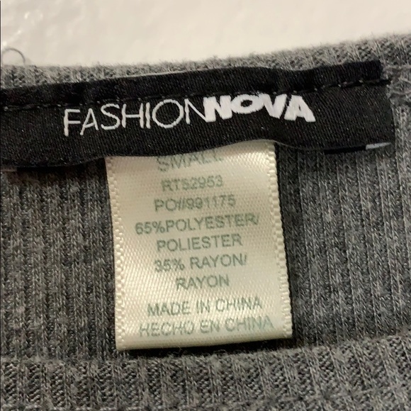 A fashion nova crop top - Picture 4 of 9